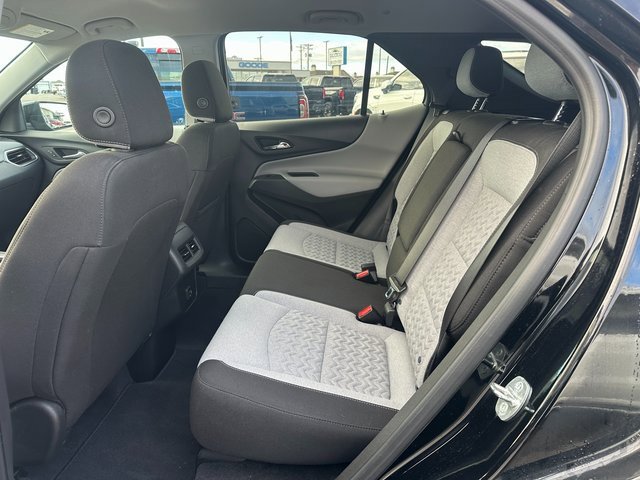 Used 2023 Chevrolet Equinox LT image 18