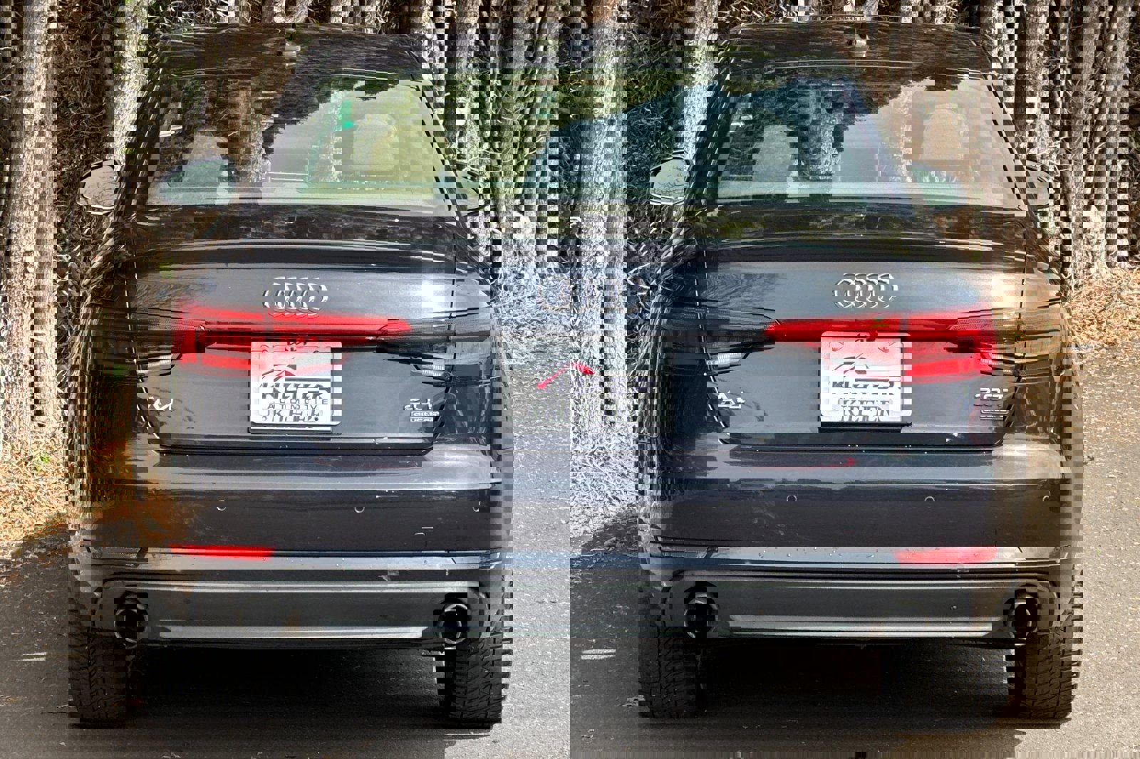 Used 2017 Audi A4 2.0T Premium w/ Audi MMI Navigation Plus image 5