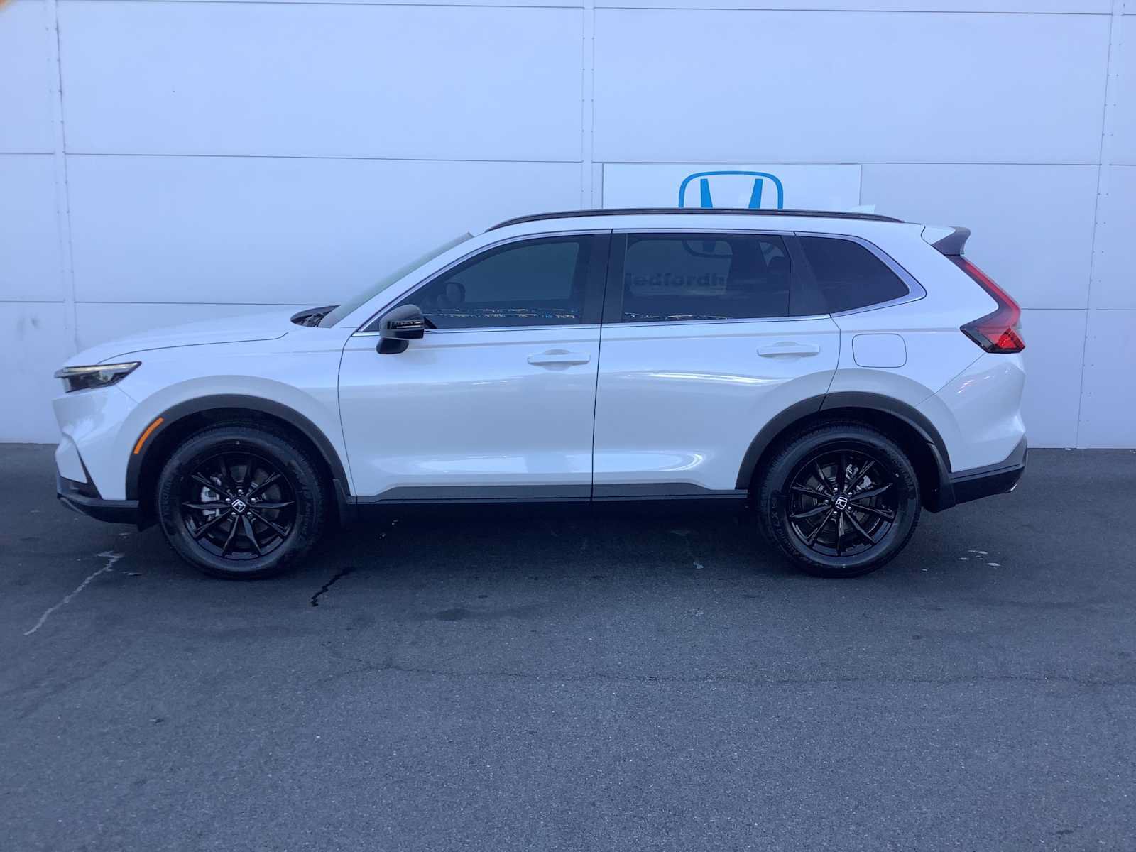 Used 2025 Honda CR-V Sport image 2
