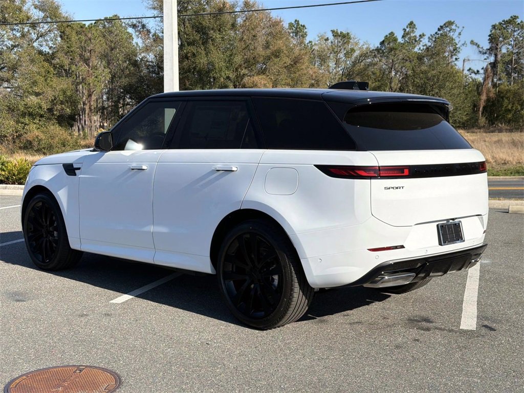 New 2026 Land Rover Range Rover Sport Dynamic SE image 3