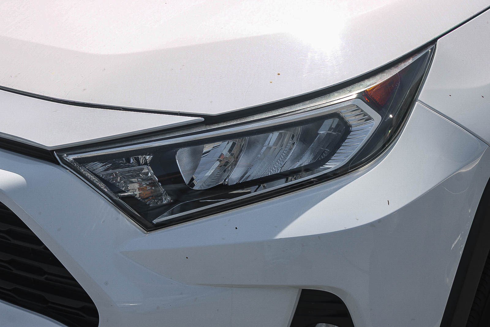 Used 2021 Toyota RAV4 XLE FWD image 6