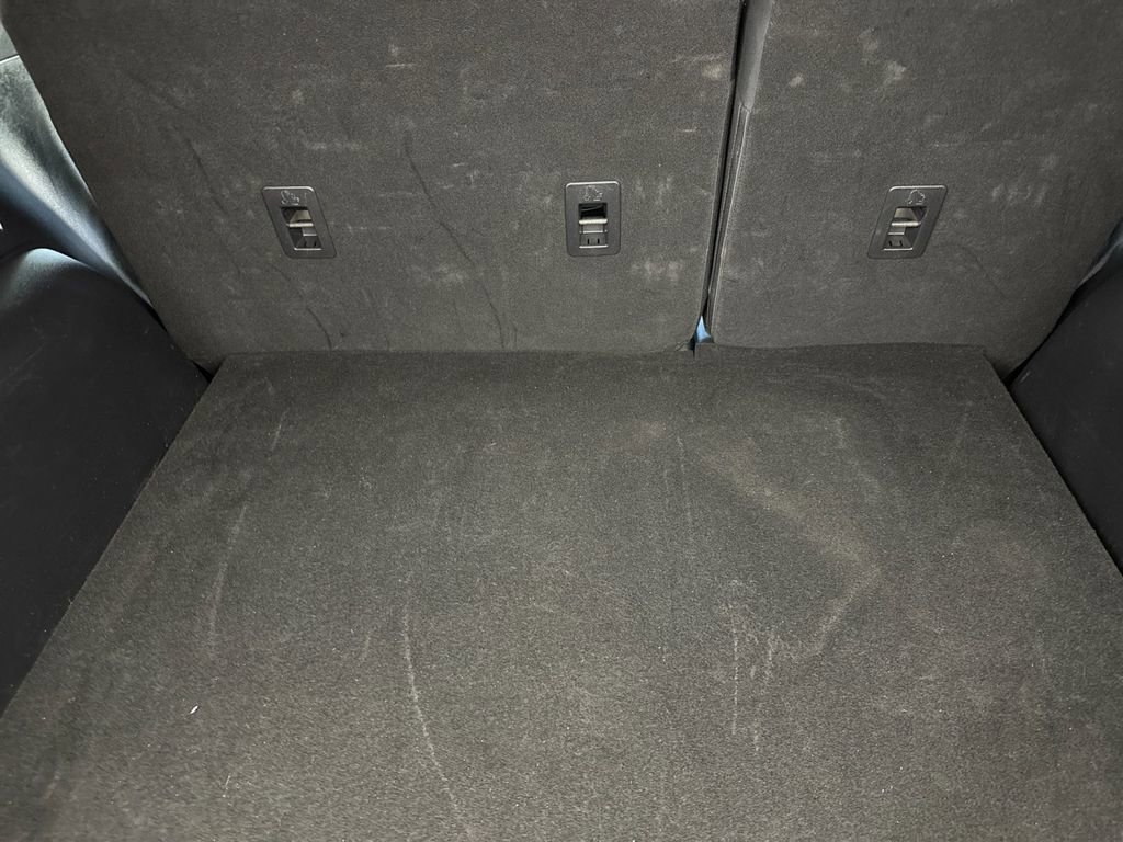 Used 2025 Ford Escape ST-Line image 14