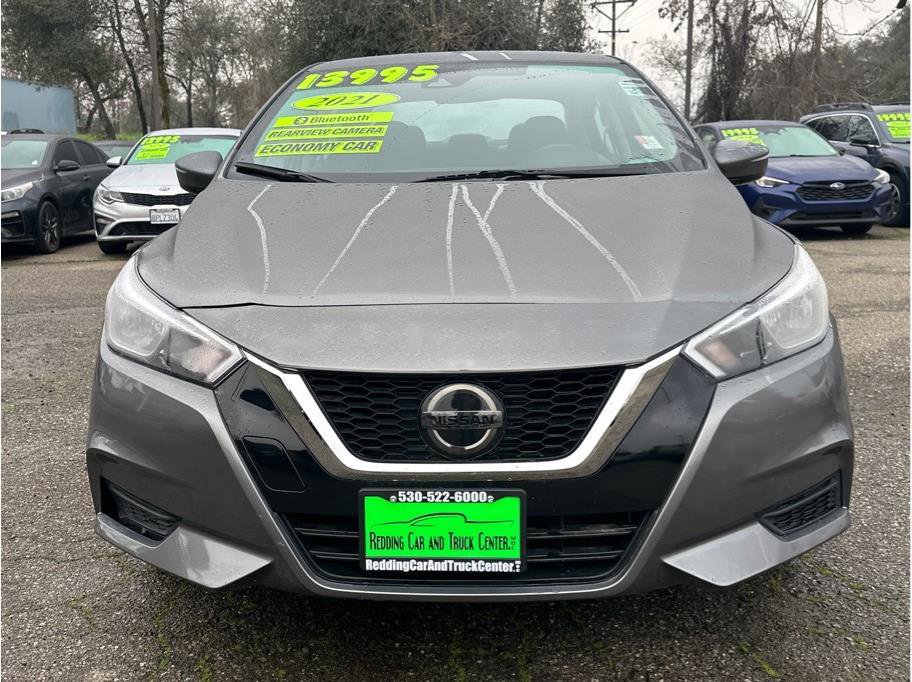 Used 2021 Nissan Versa SV image 2