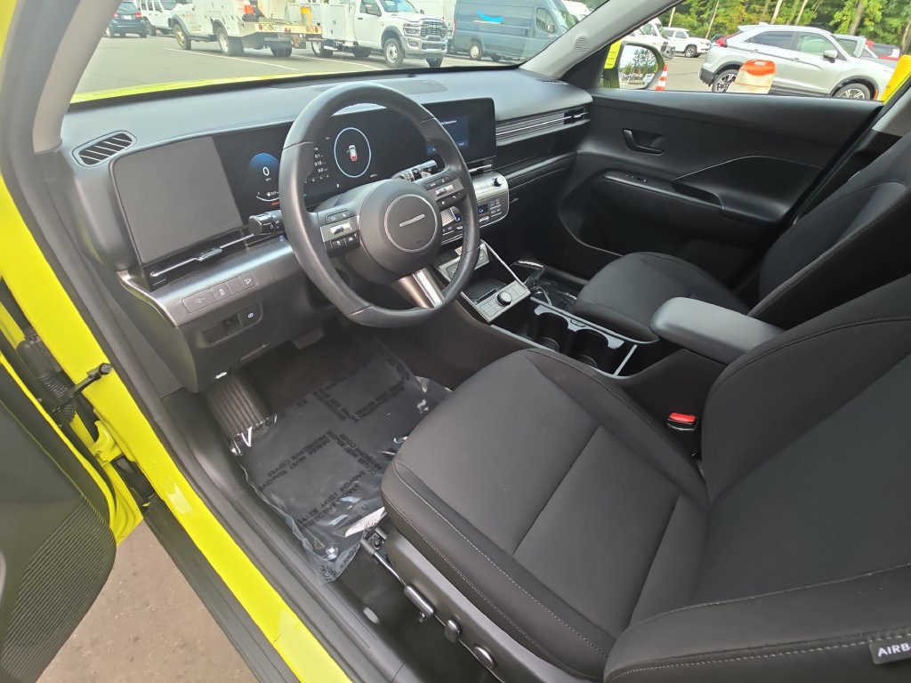 Used 2025 Hyundai Kona SEL AWD/4WD image 34
