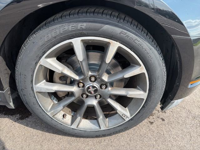 Used 2011 Ford Mustang GT Premium w/ GT Coupe Accessory Pkg 5 image 3