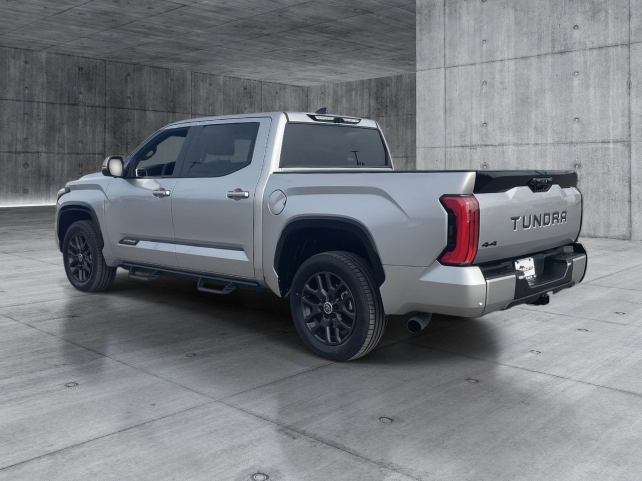 Used 2024 Toyota Tundra Platinum image 4