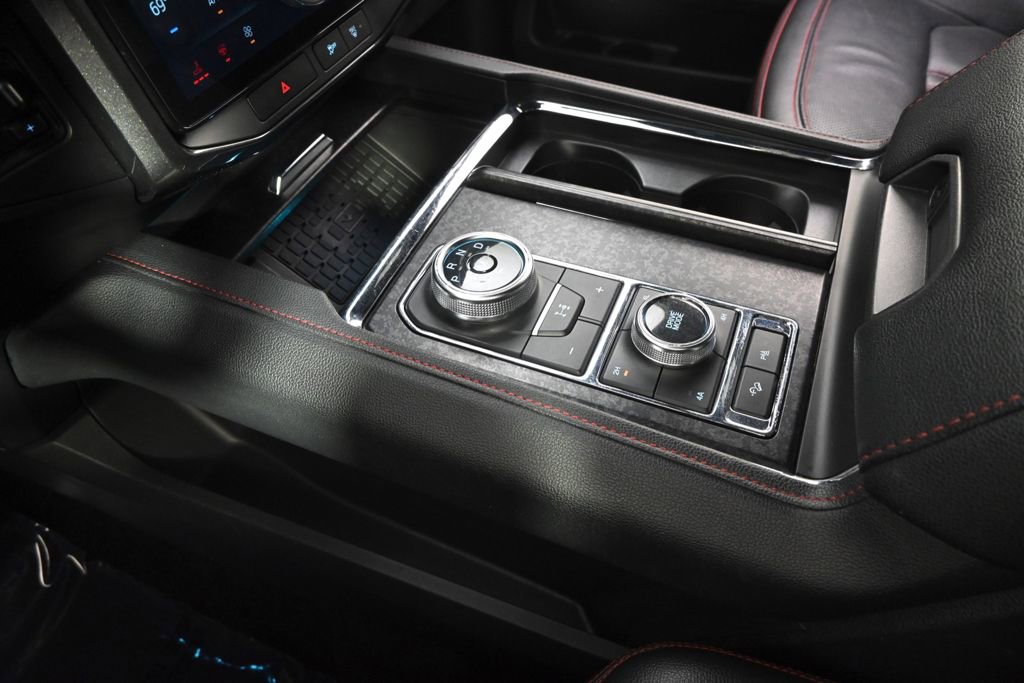 Used 2022 Ford Expedition Max Limited image 32