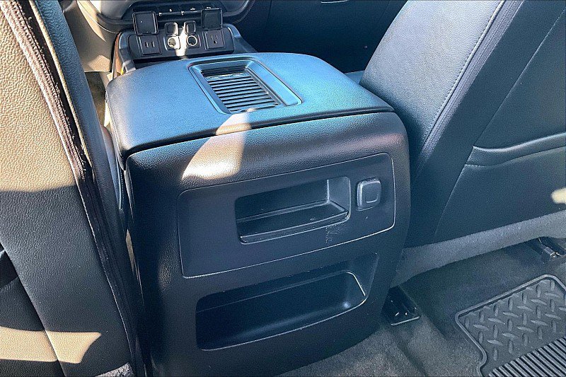 Used 2017 Chevrolet Silverado 1500 LTZ w/ Sport Package AWD/4WD image 11