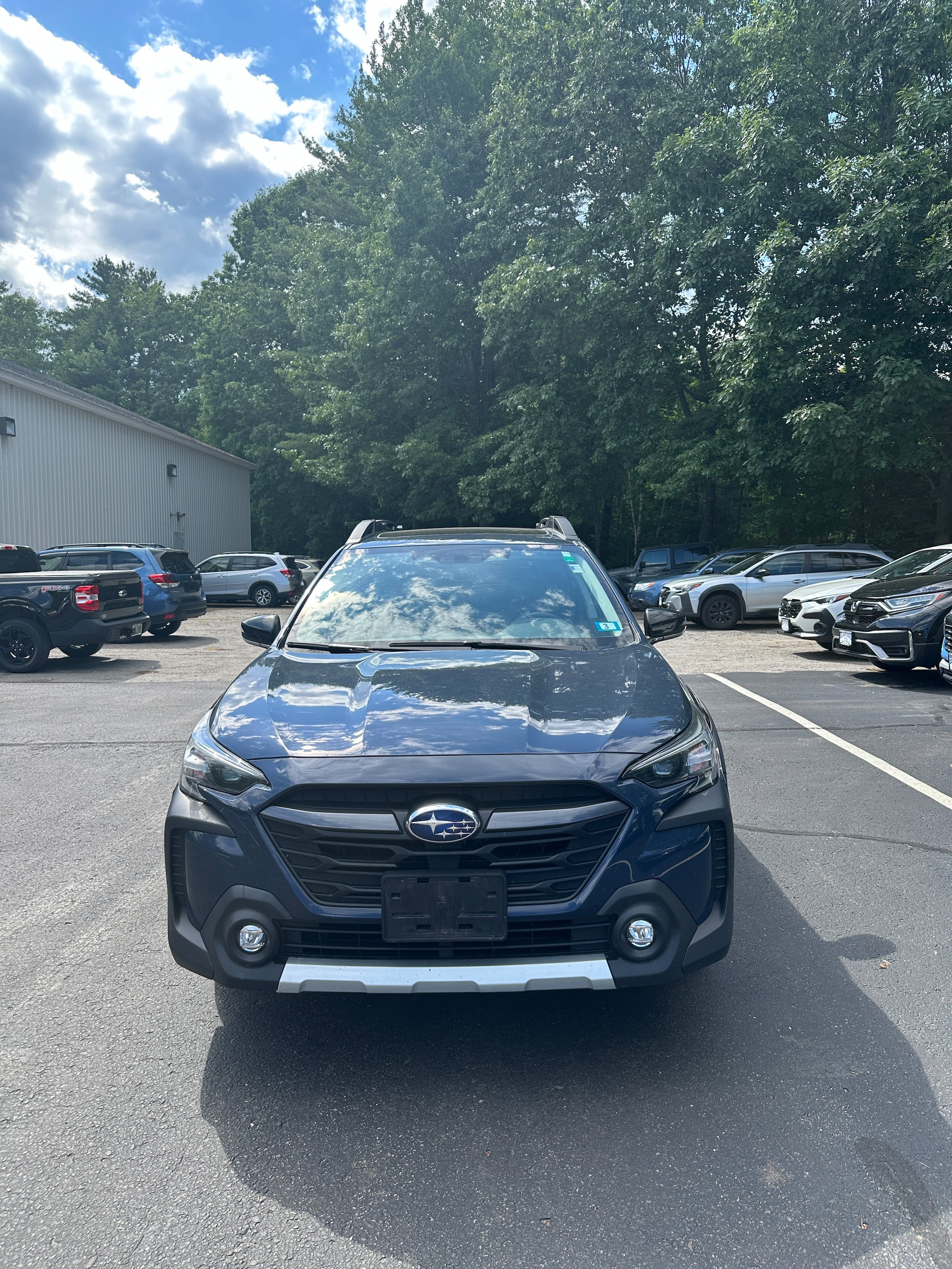 Used 2024 Subaru Outback Limited AWD/4WD image 2