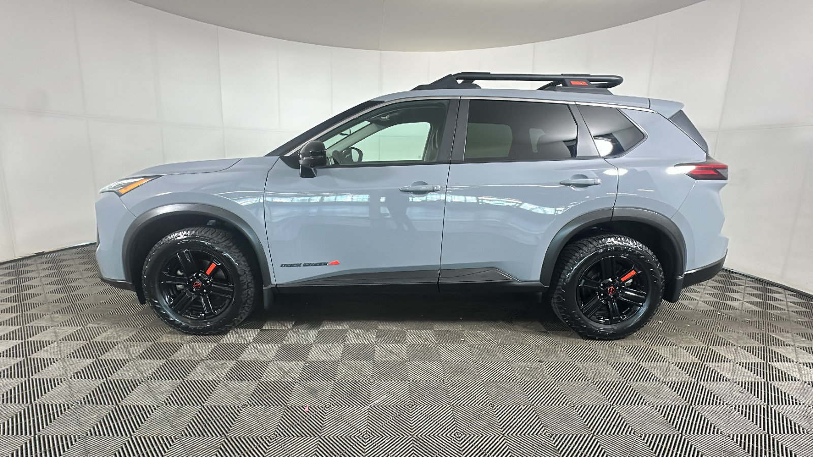 Used 2025 Nissan Rogue SV w/ Rock Creek Premium Package AWD/4WD image 7