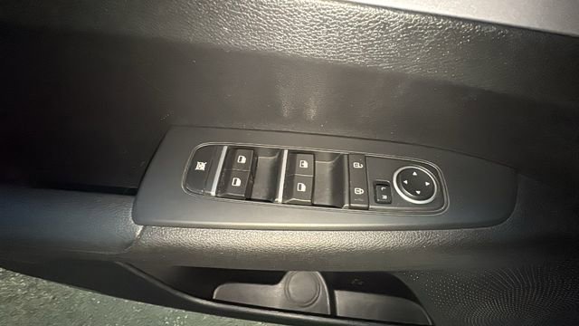 Used 2024 Kia Forte LXS image 12