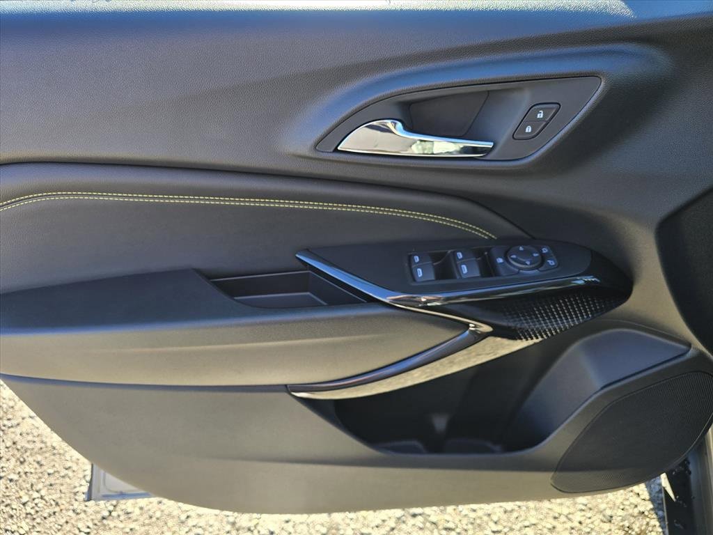 New 2026 Chevrolet Trax LT image 7