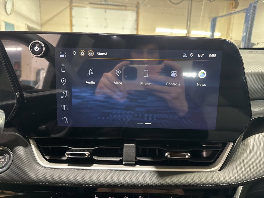 New 2026 Chevrolet Equinox LT w/ Convenience Package II image 32