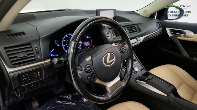 Used 2015 Lexus CT 200h w/ Navigation Package FWD image 50