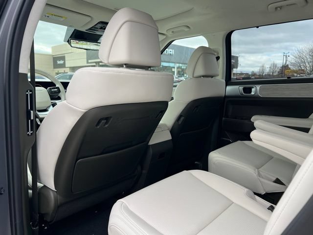 New 2025 Hyundai Santa Fe Calligraphy AWD/4WD image 11