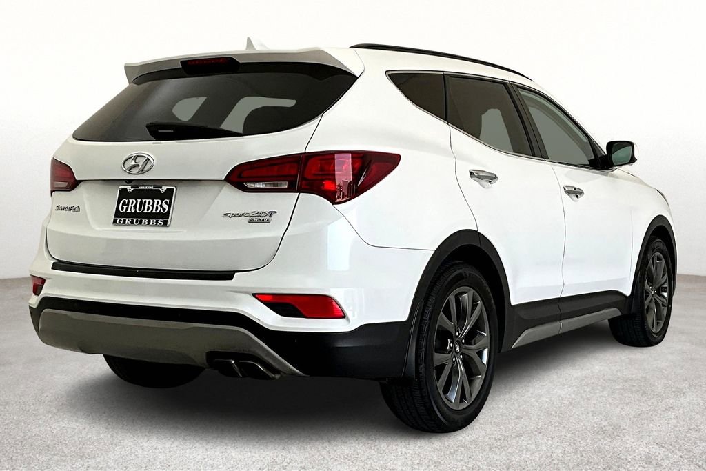 Used 2017 Hyundai Santa Fe Sport image 2
