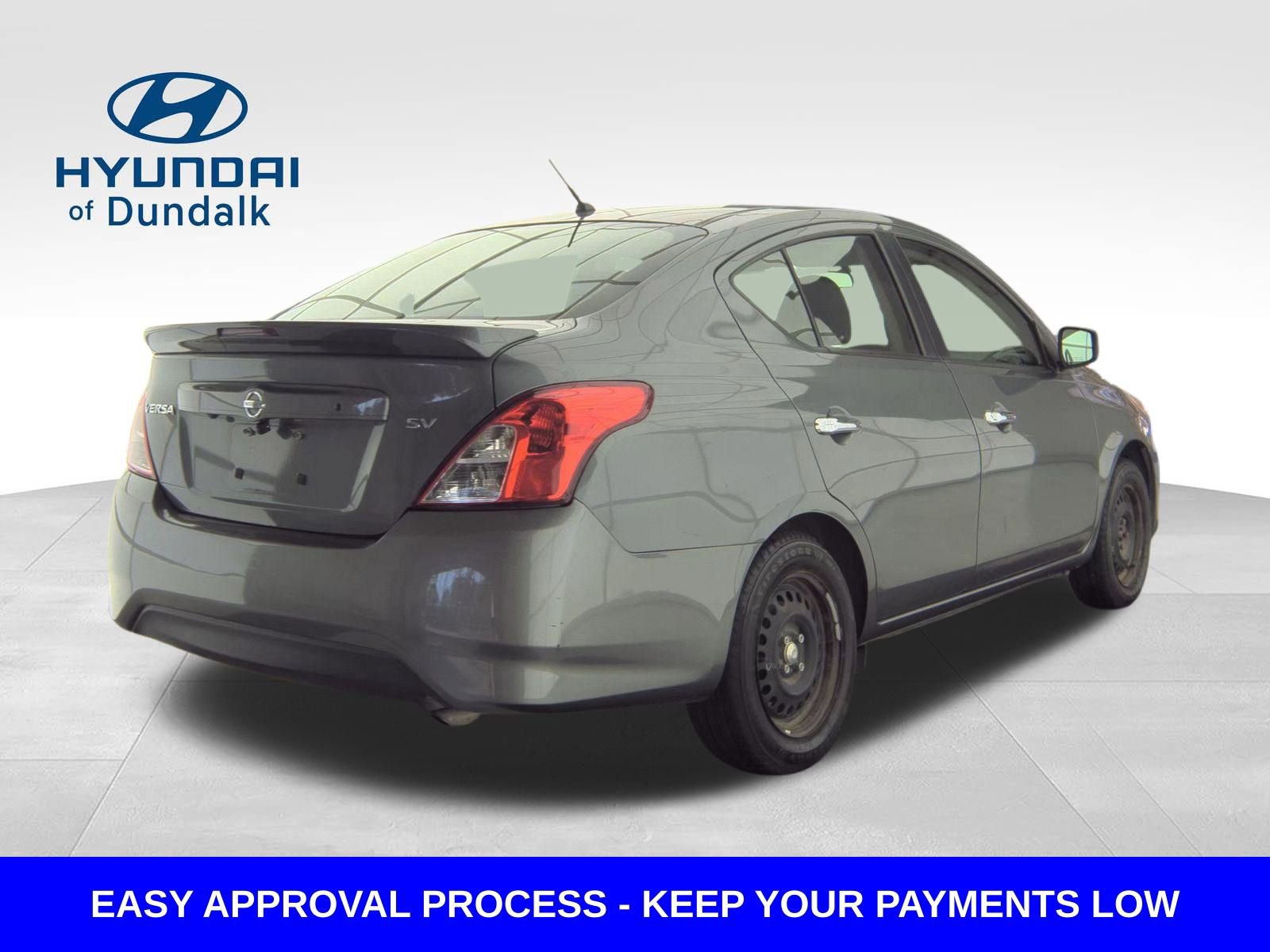 Used 2019 Nissan Versa SV FWD image 7