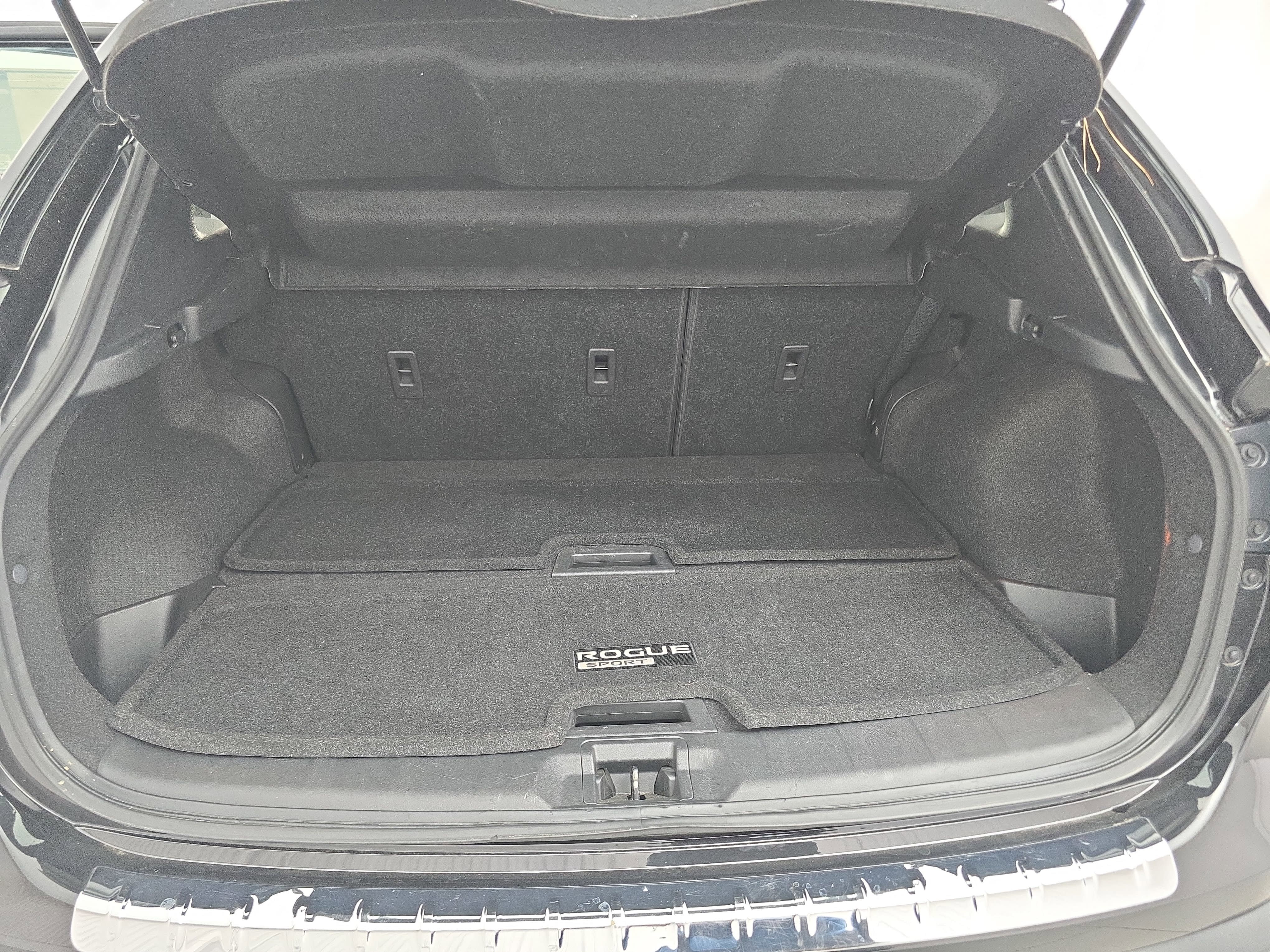 Certified 2022 Nissan Rogue Sport SL w/ Premium Package AWD/4WD image 12