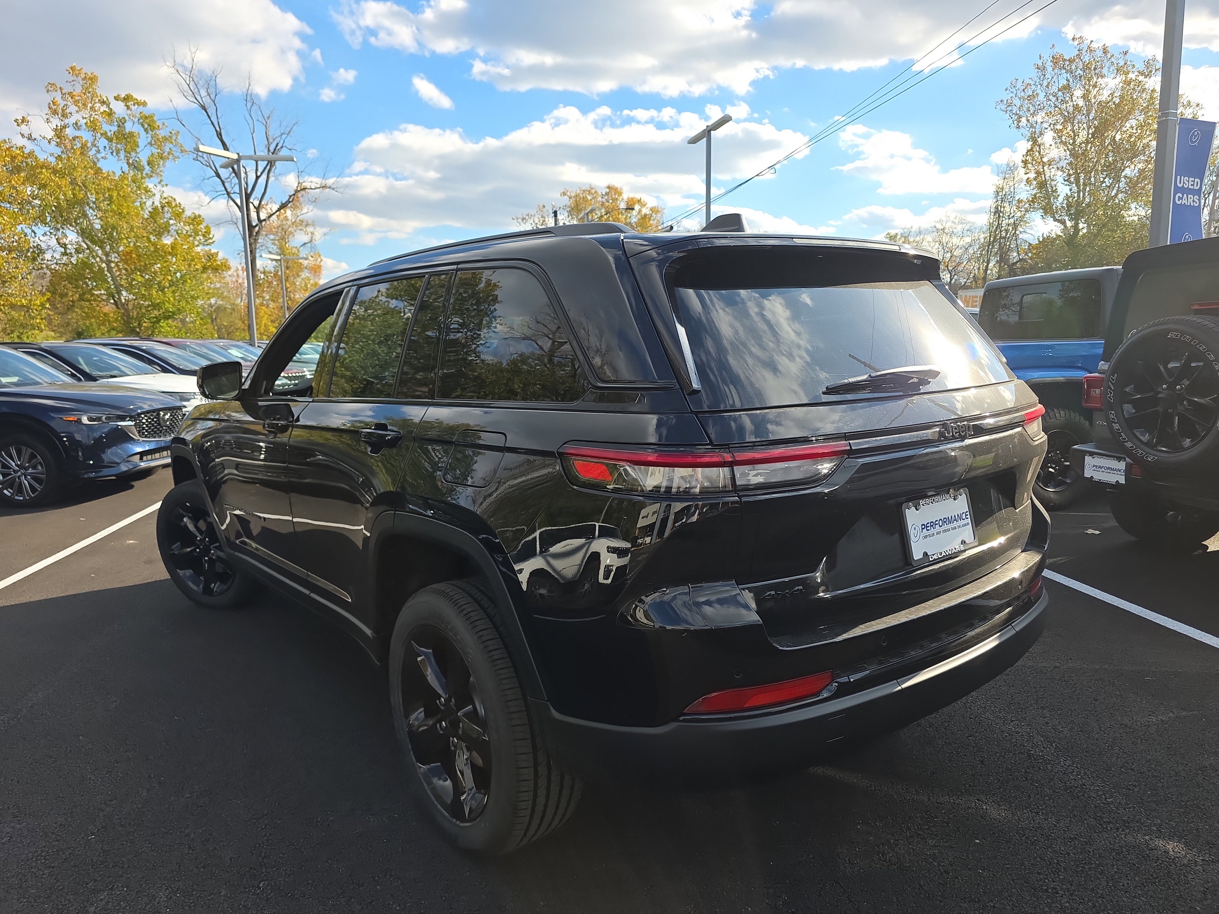 New 2025 Jeep Grand Cherokee Altitude w/ Trailer Tow Package image 21