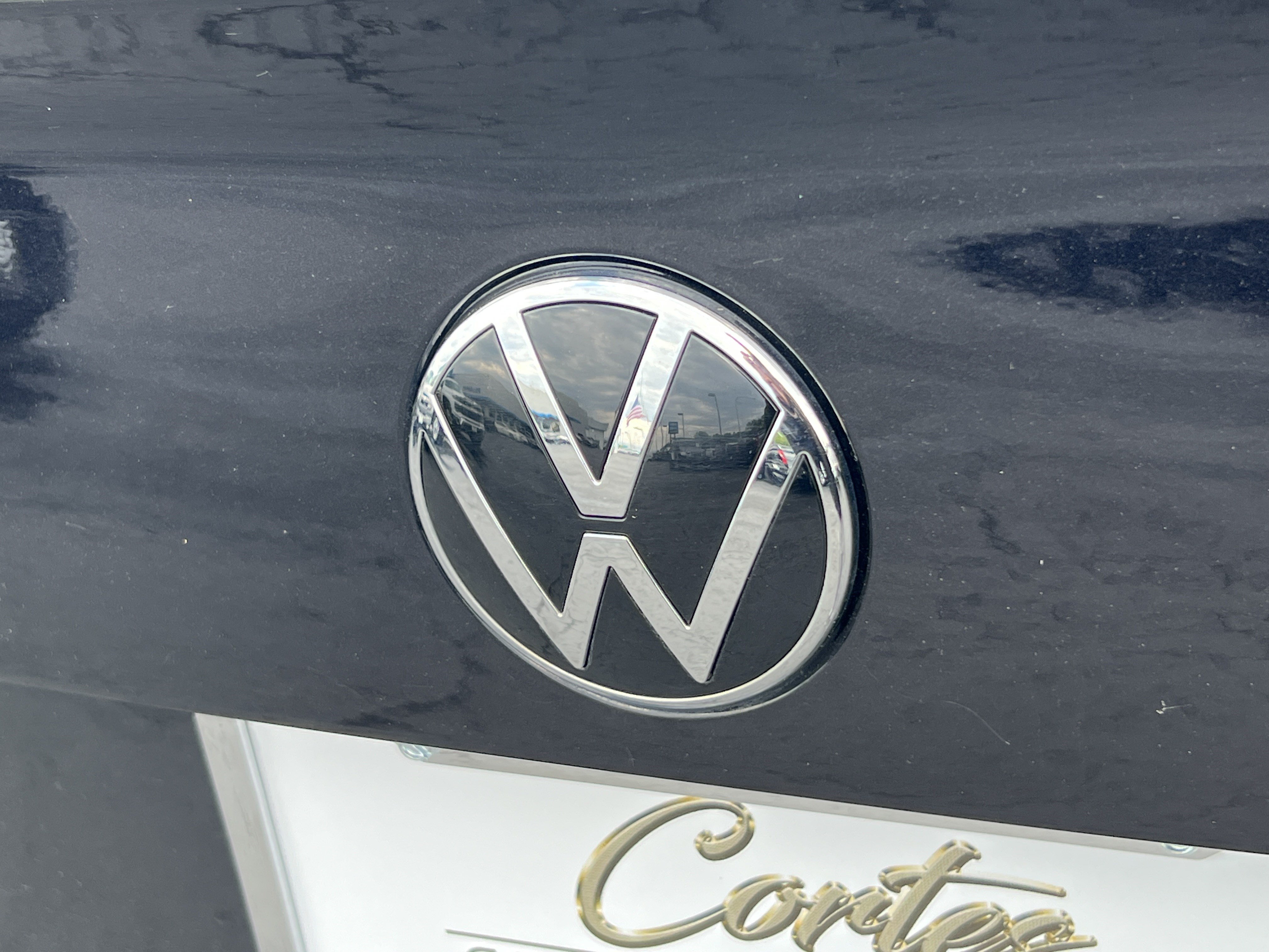 Used 2024 Volkswagen Jetta SE FWD image 8