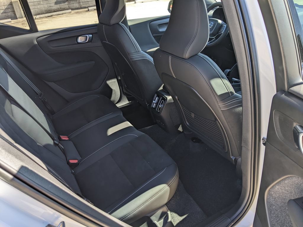 Certified 2023 Volvo XC40 Recharge Ultimate AWD/4WD image 25
