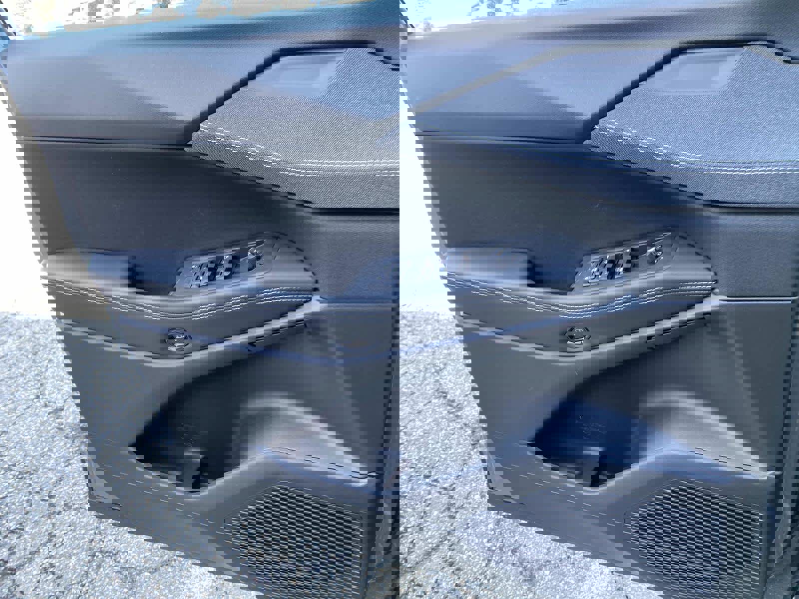 New 2026 Jeep Cherokee Laredo image 11