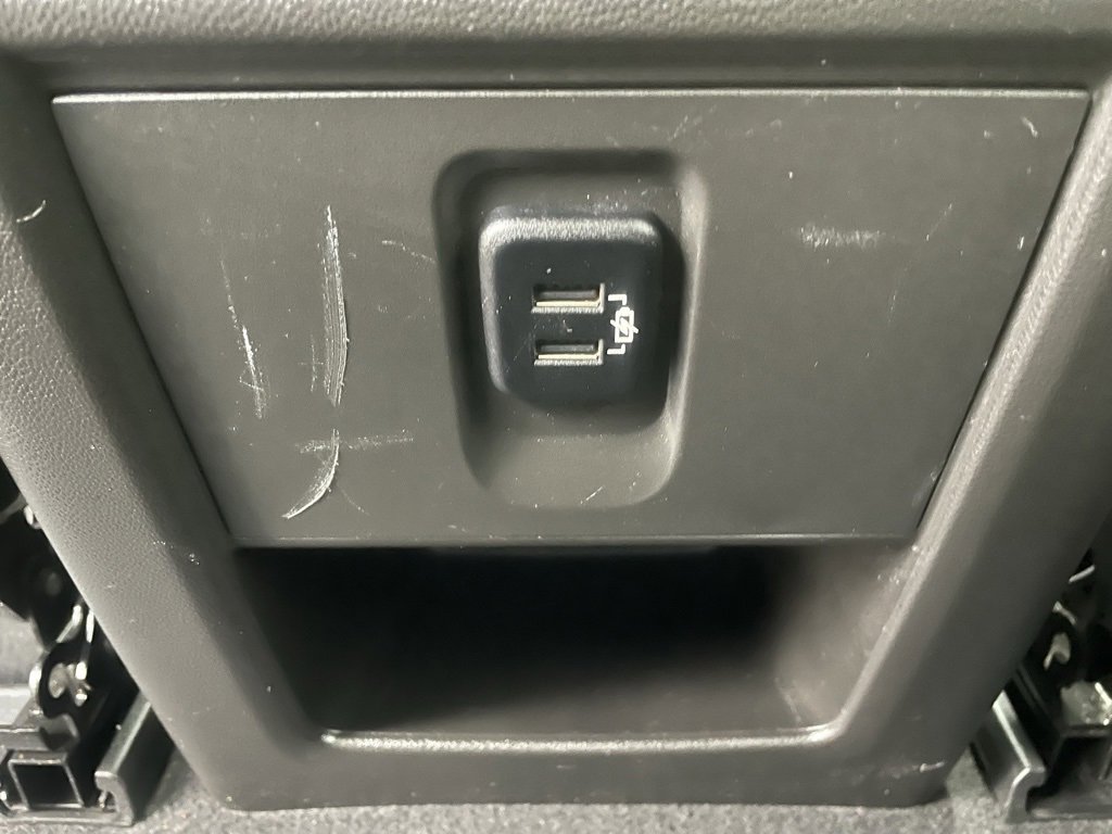 Used 2018 Chevrolet Traverse LT image 27