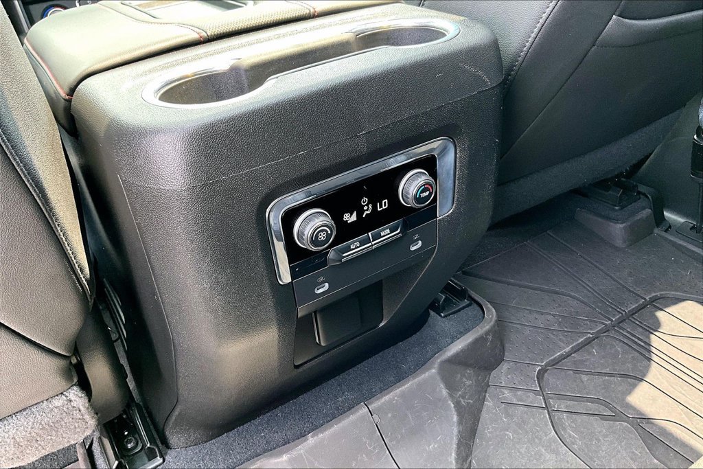 Used 2023 Chevrolet Tahoe RST AWD/4WD image 11
