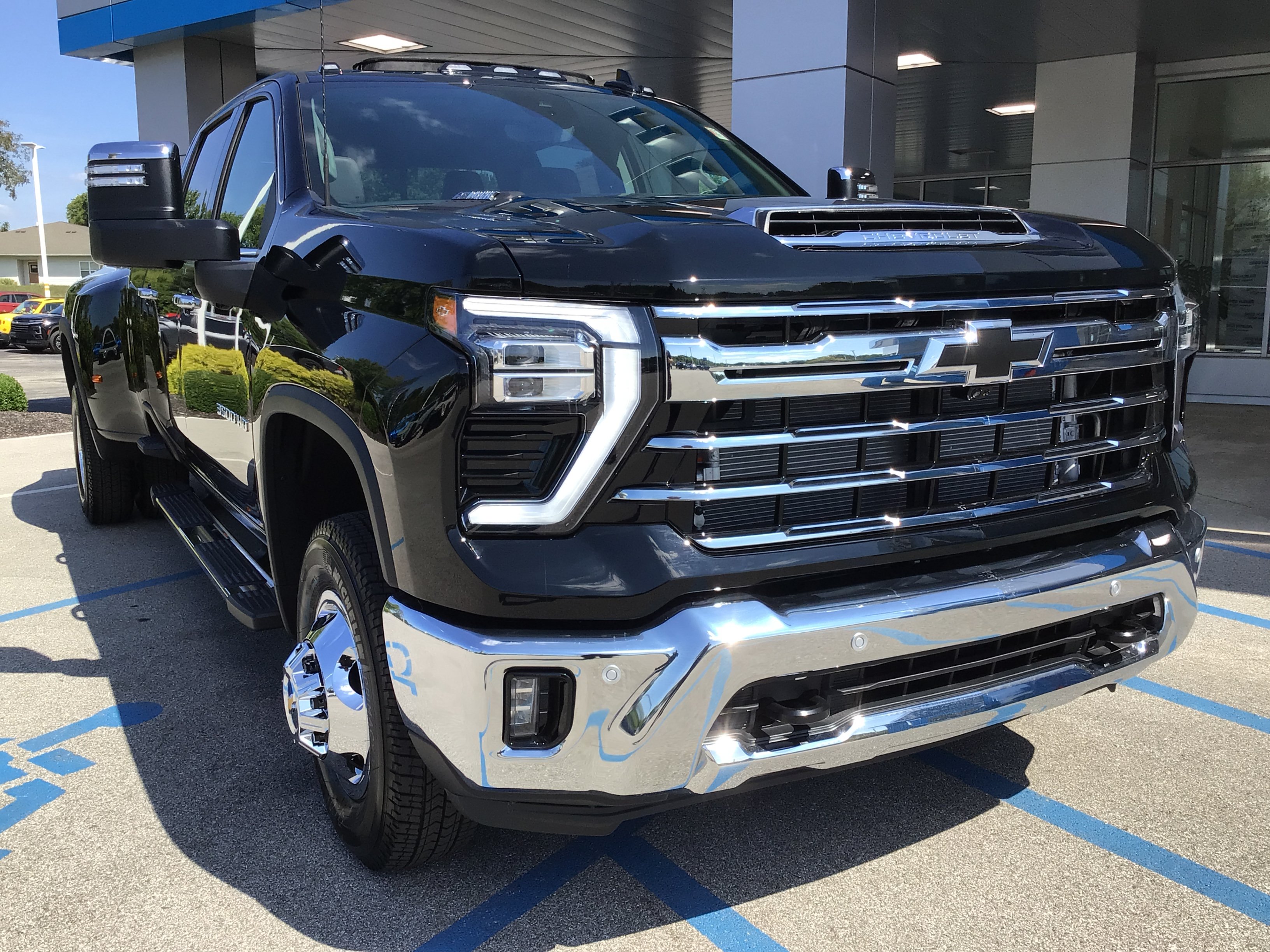 New 2026 Chevrolet Silverado 3500 LTZ w/ LTZ Convenience Package AWD/4WD image 58