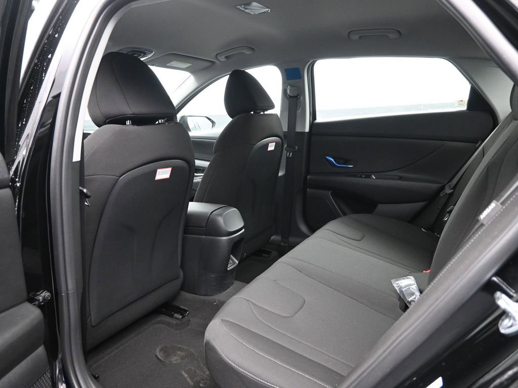 New 2026 Hyundai Elantra Blue image 26