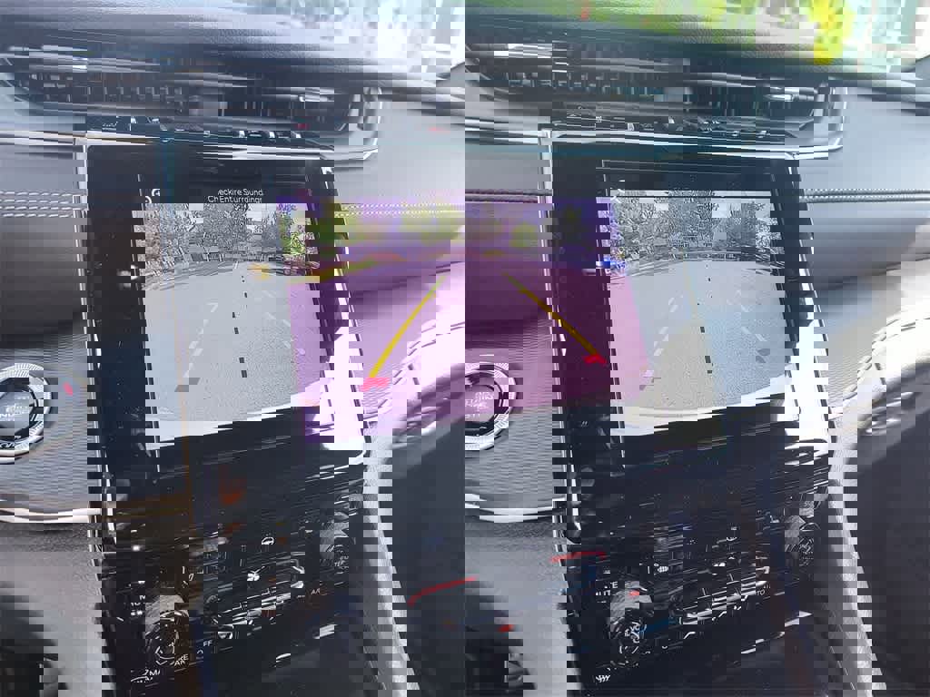 New 2025 Jeep Grand Cherokee Laredo X w/ Luxury Tech Group I image 17