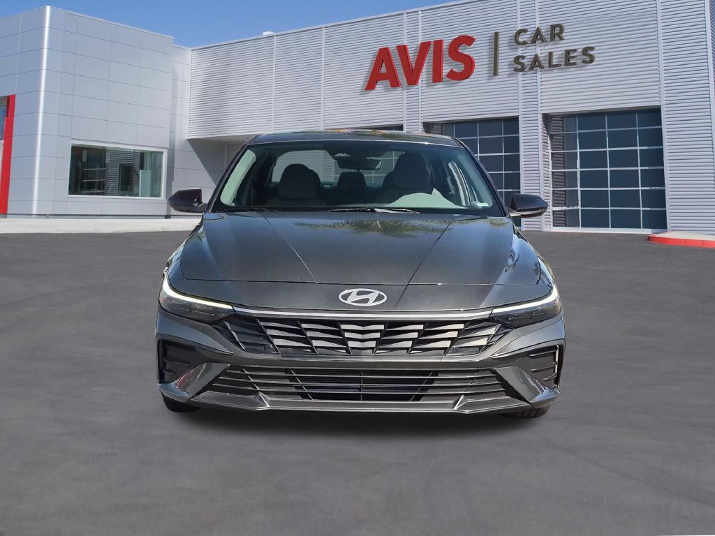 Used 2026 Hyundai Elantra Sport FWD image 2