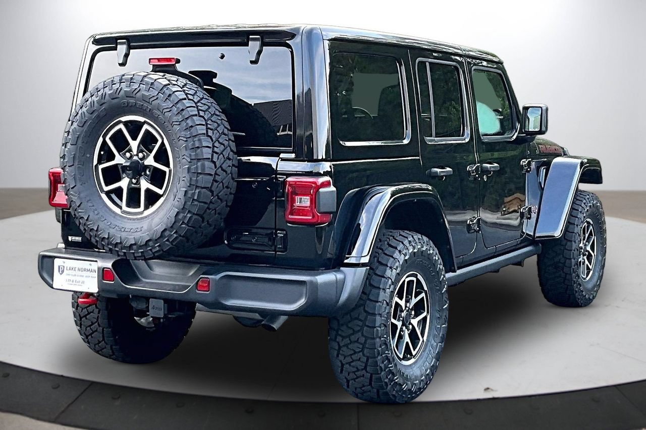 Used 2024 Jeep Wrangler Unlimited Rubicon w/ Technology Group AWD/4WD image 8