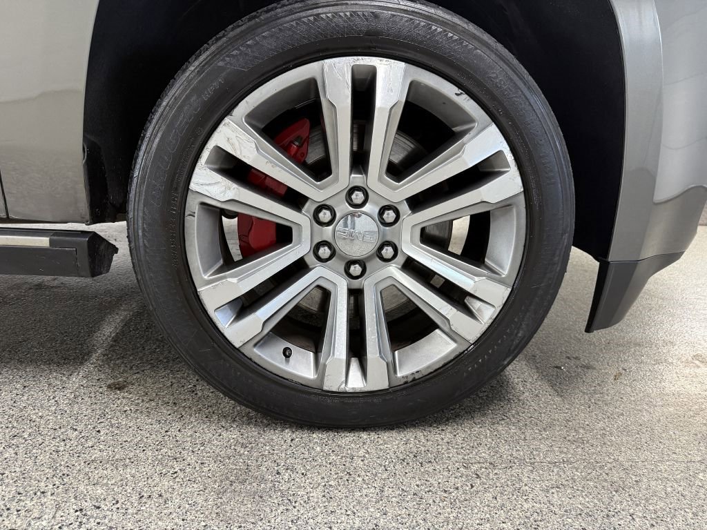 Used 2018 GMC Yukon XL Denali w/ Denali Ultimate Package image 45