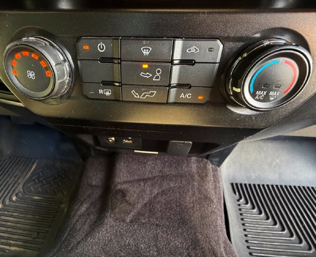 Used 2015 Ford F150 XLT w/ Equipment Group 301A Mid RWD image 32