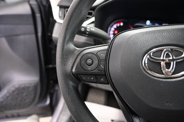 Used 2024 Toyota RAV4 LE AWD/4WD image 22