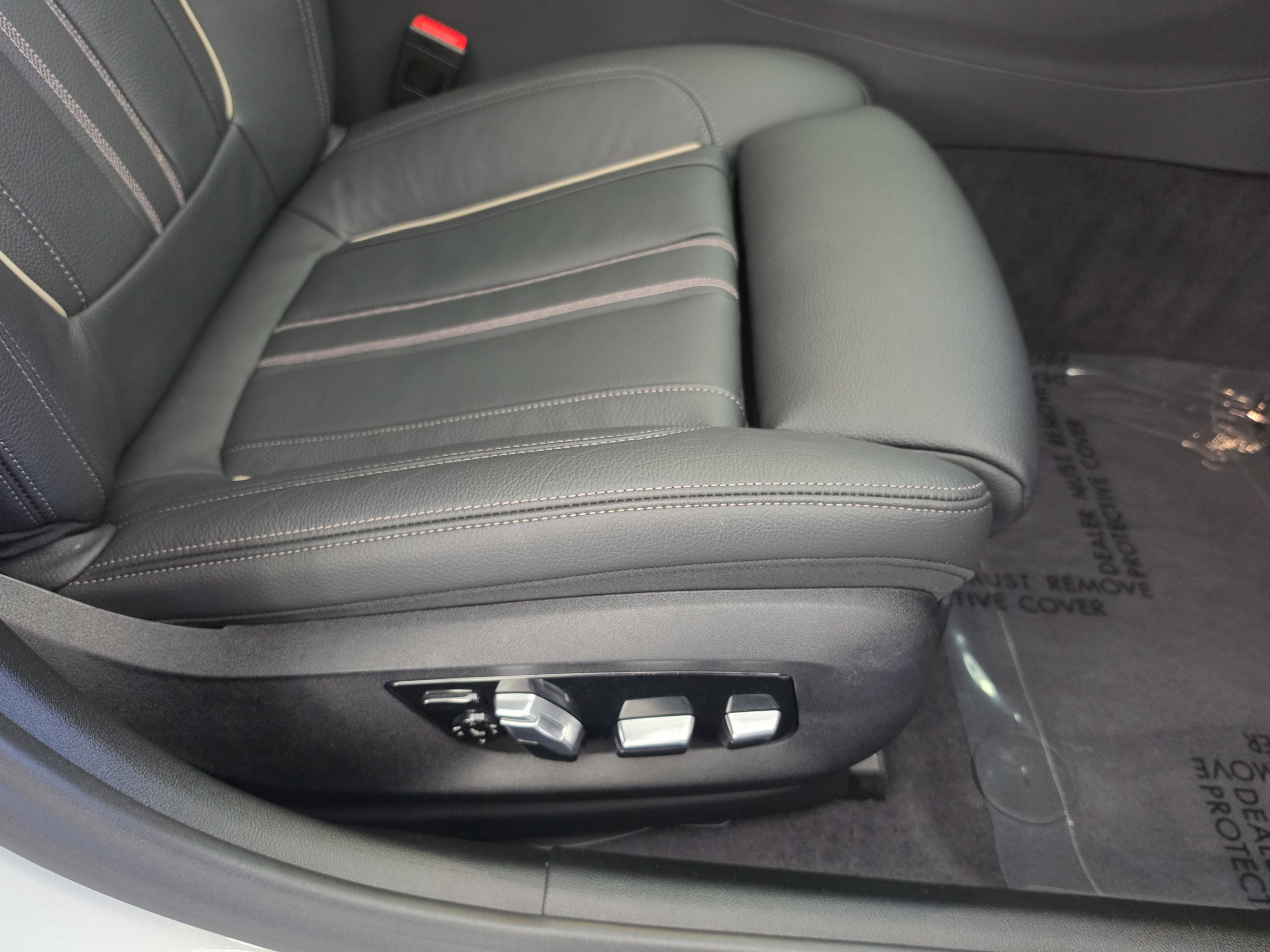 Used 2022 BMW M550i xDrive w/ Premium Package AWD/4WD image 45