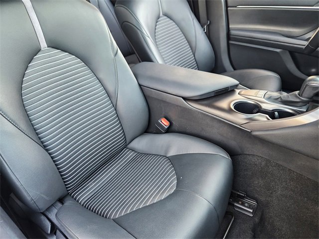 Used 2024 Toyota Camry SE image 14