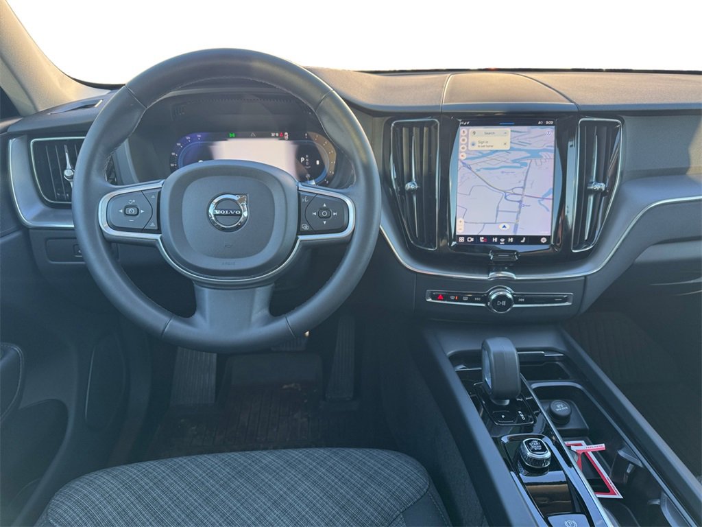 Certified 2023 Volvo XC60 B5 Core image 34