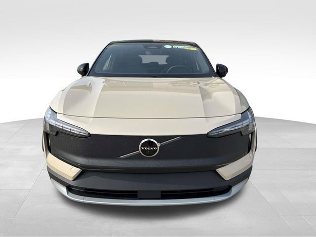 New 2026 Volvo EX30 Cross Country Ultra image 2
