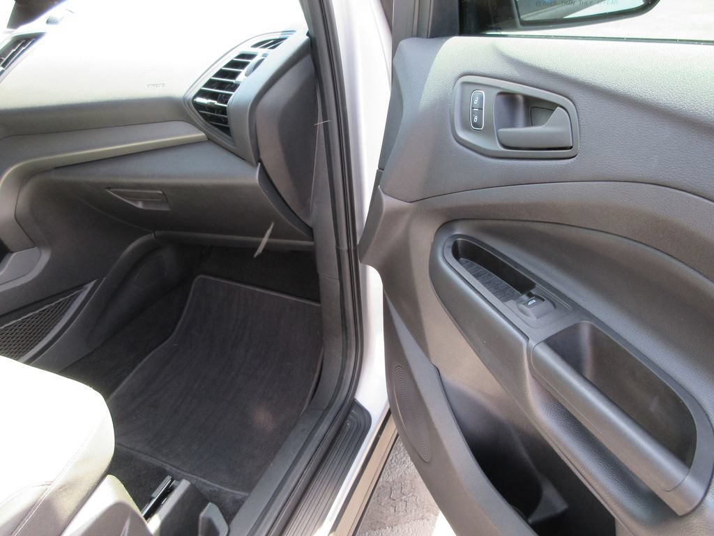 Used 2017 Ford Escape S FWD image 18