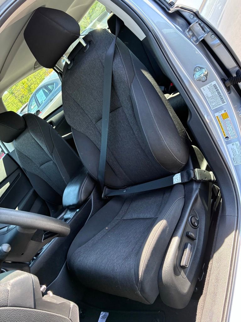 Used 2025 Honda Accord SE image 18