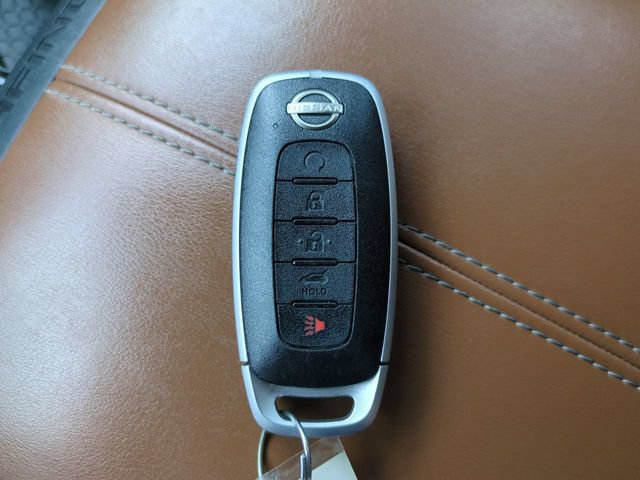 Used 2023 Nissan Pathfinder Platinum w/ Cargo Package AWD/4WD image 30