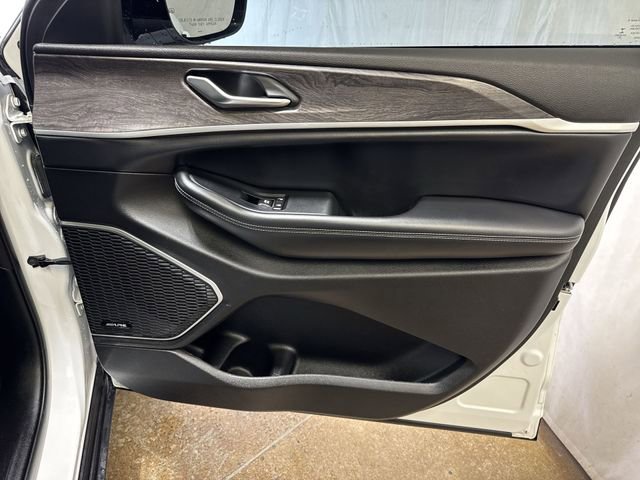 Used 2022 Jeep Grand Cherokee Limited 4xe AWD/4WD image 29