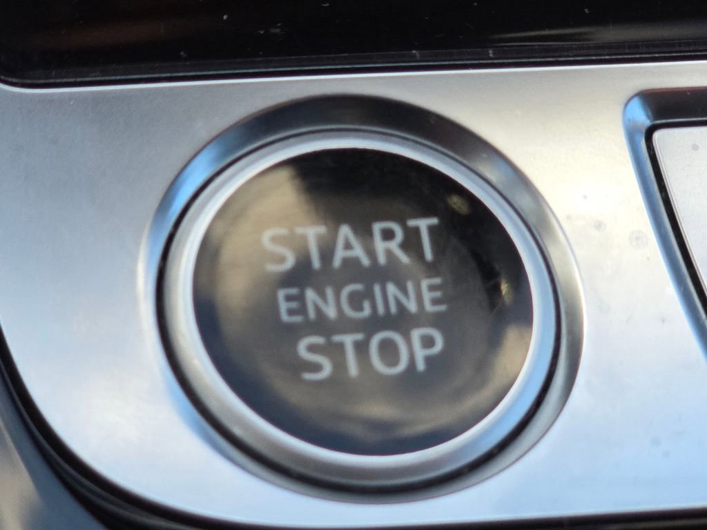 Used 2023 Audi A8 L 3.0T w/ Comfort Plus Package AWD/4WD image 33