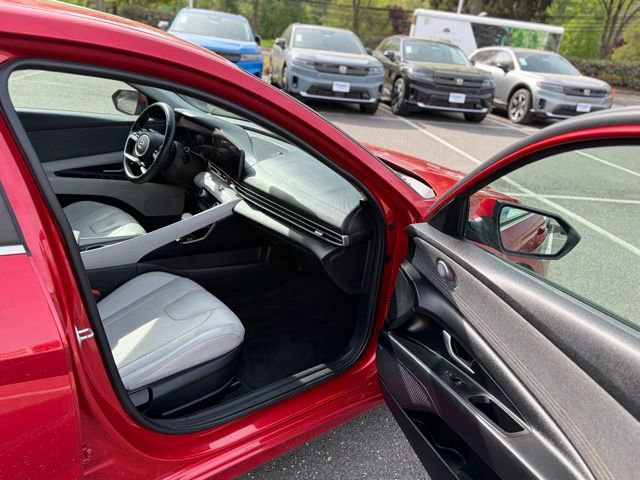 Used 2021 Hyundai Elantra Limited w/ Cargo Package FWD image 26