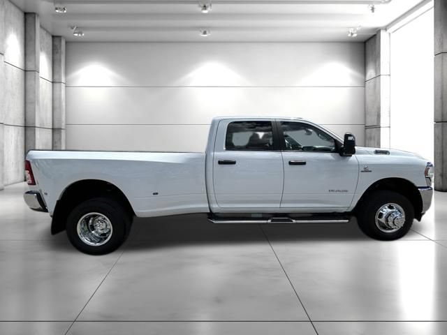 Used 2024 RAM 3500 Big Horn AWD/4WD image 9