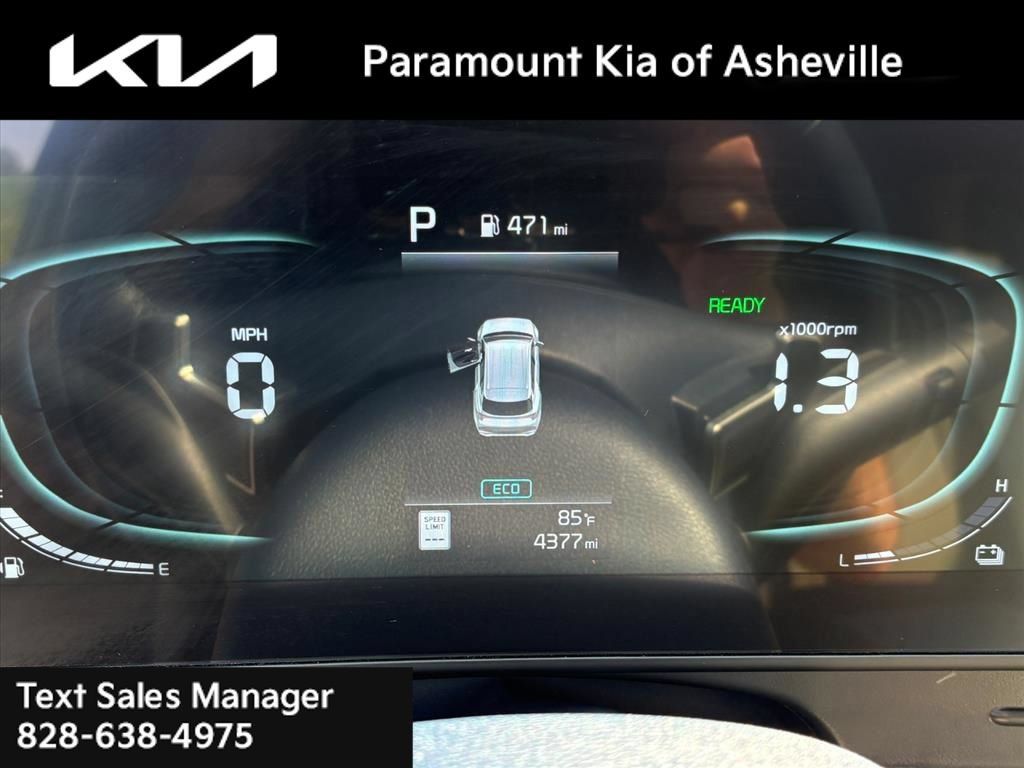 Certified 2025 Kia Sportage EX AWD/4WD image 8