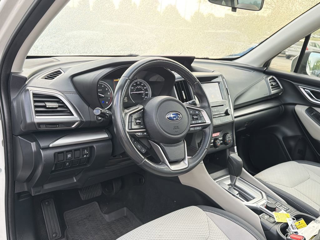 Used 2023 Subaru Forester Premium AWD/4WD image 10