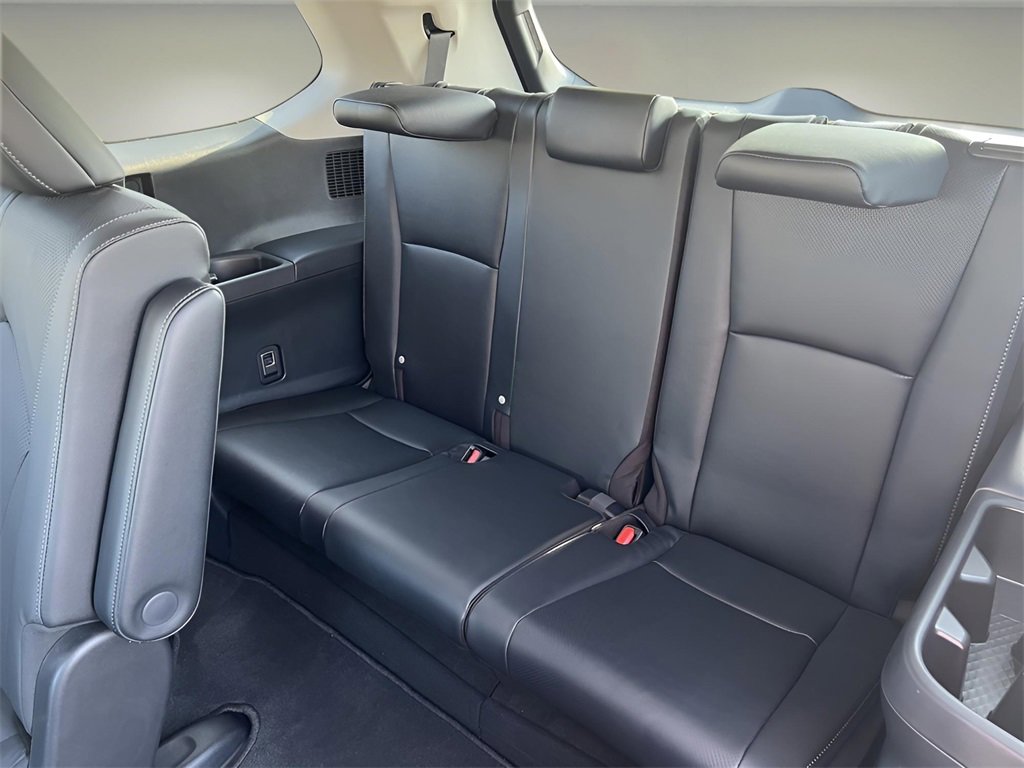 Used 2025 Toyota Grand Highlander FWD image 13